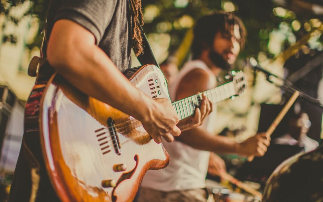 « La musique peut nous faire ressentir ces 13 émotions différentes », selon une étude